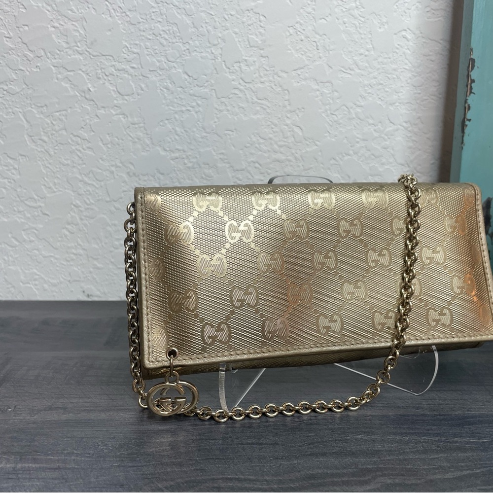 EUC Gucci Gold Imprime GG WOC - Picture 3 of 16